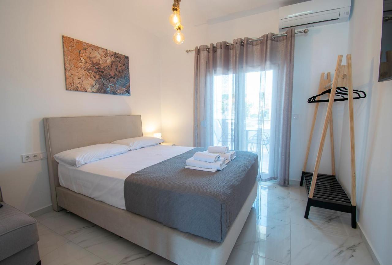 Nikiti Central Suites By Travel Pro Services - Nikiti Halkidiki ภายนอก รูปภาพ