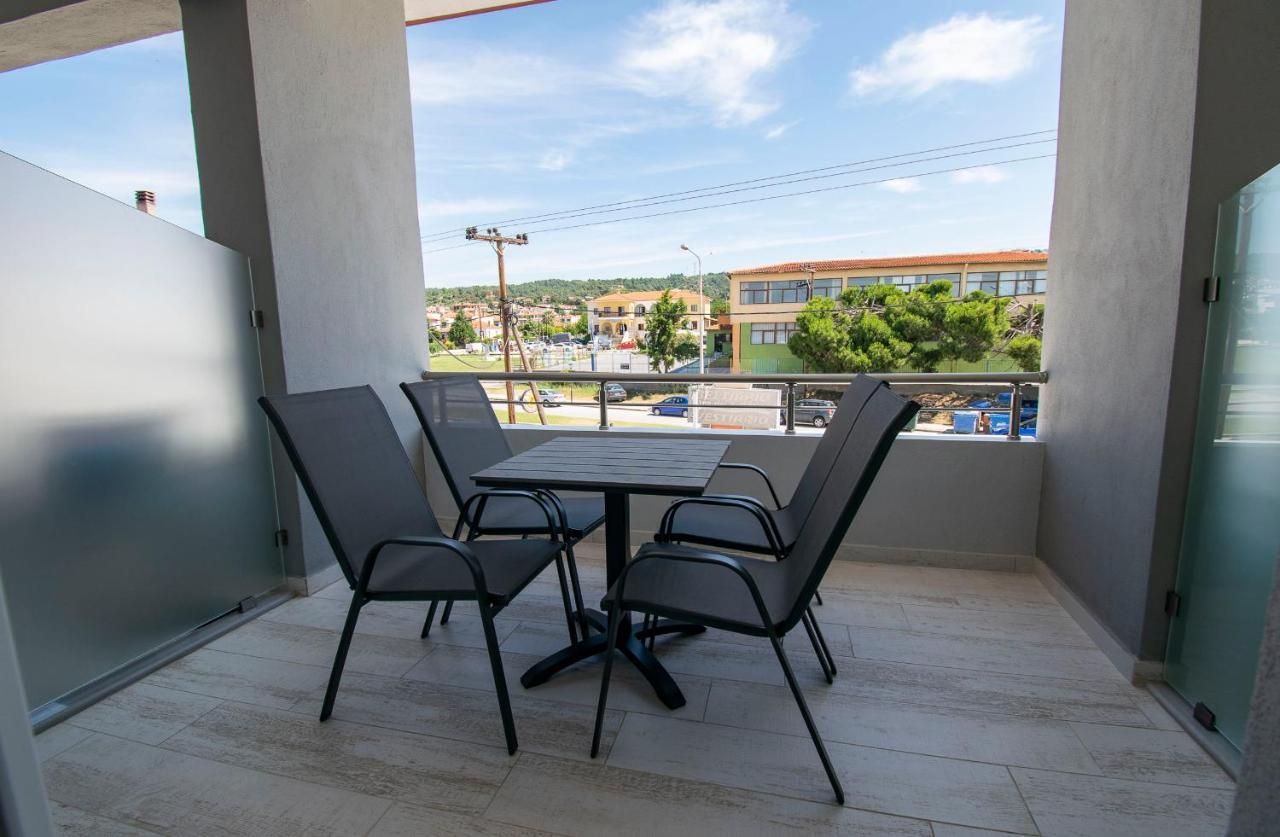Nikiti Central Suites By Travel Pro Services - Nikiti Halkidiki ภายนอก รูปภาพ