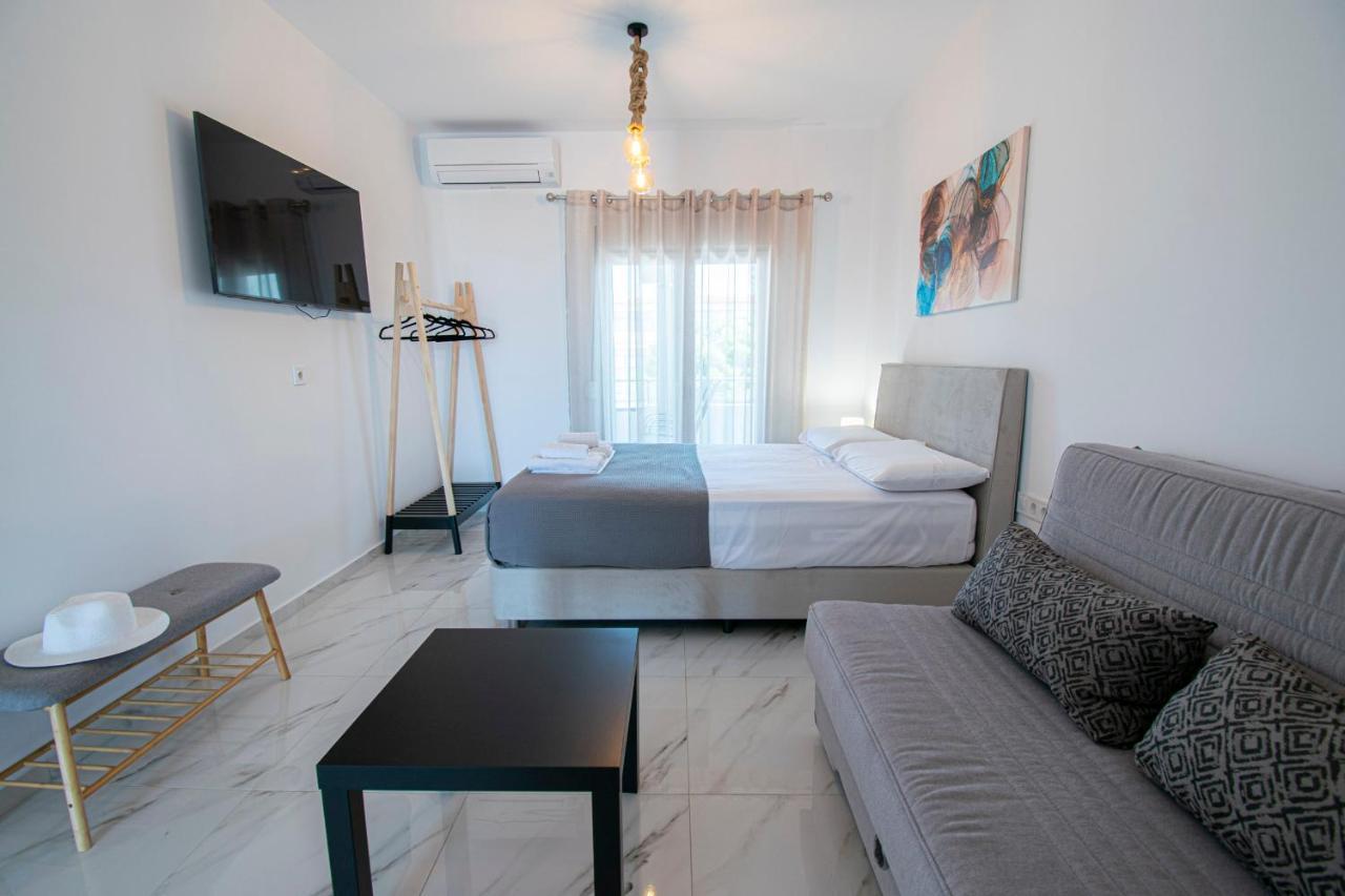 Nikiti Central Suites By Travel Pro Services - Nikiti Halkidiki ภายนอก รูปภาพ