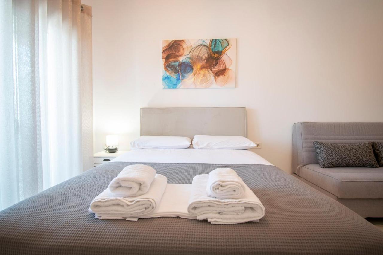Nikiti Central Suites By Travel Pro Services - Nikiti Halkidiki ภายนอก รูปภาพ